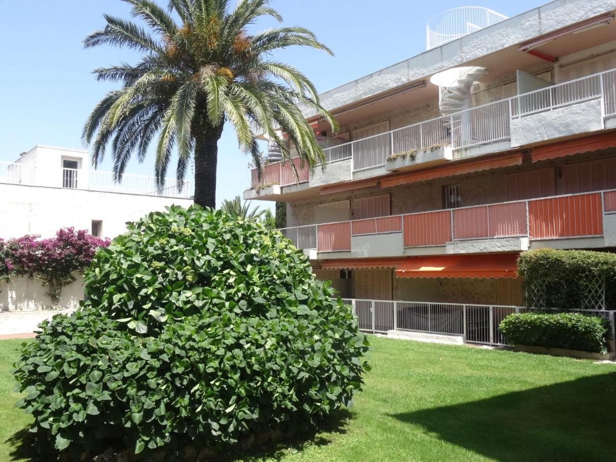 Apartment Les Patios-7 By Interhome Saint-Tropez Esterno foto